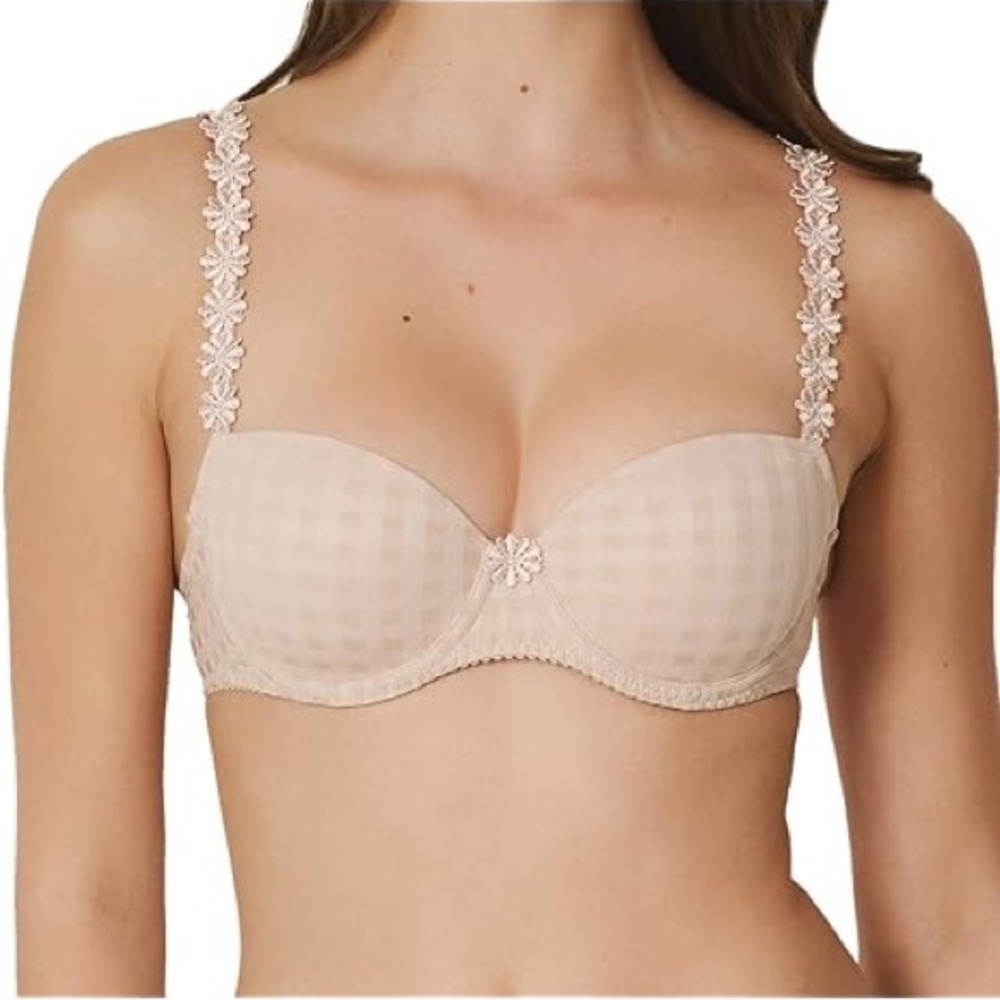 Chic Cream Bra with Floral Accents